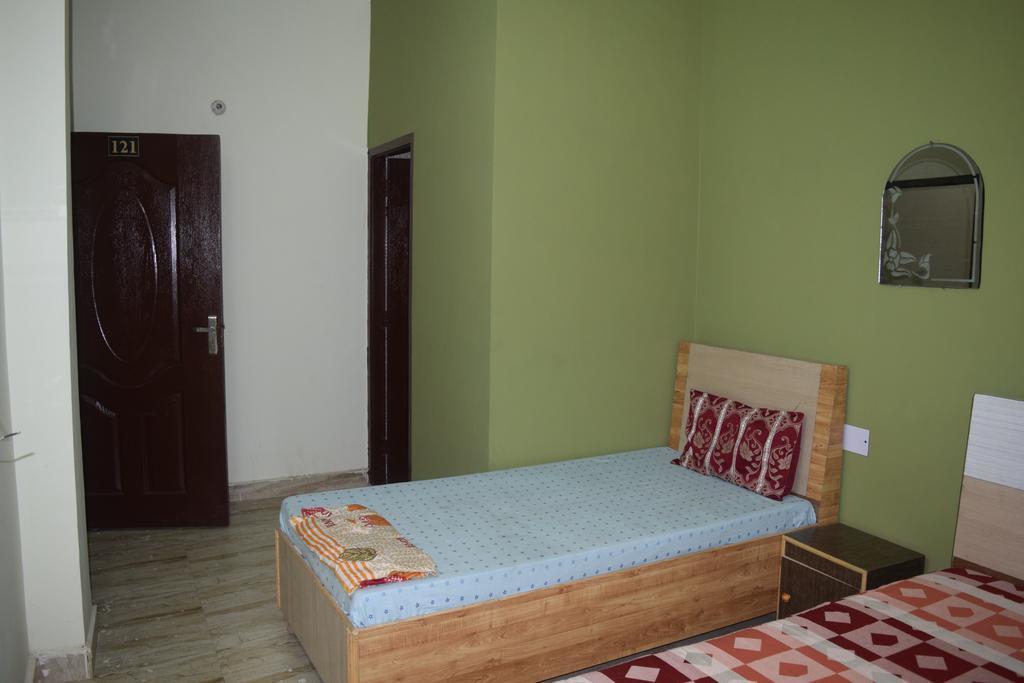 Hotel Diamond Heritage Amritsar Pokoj fotografie